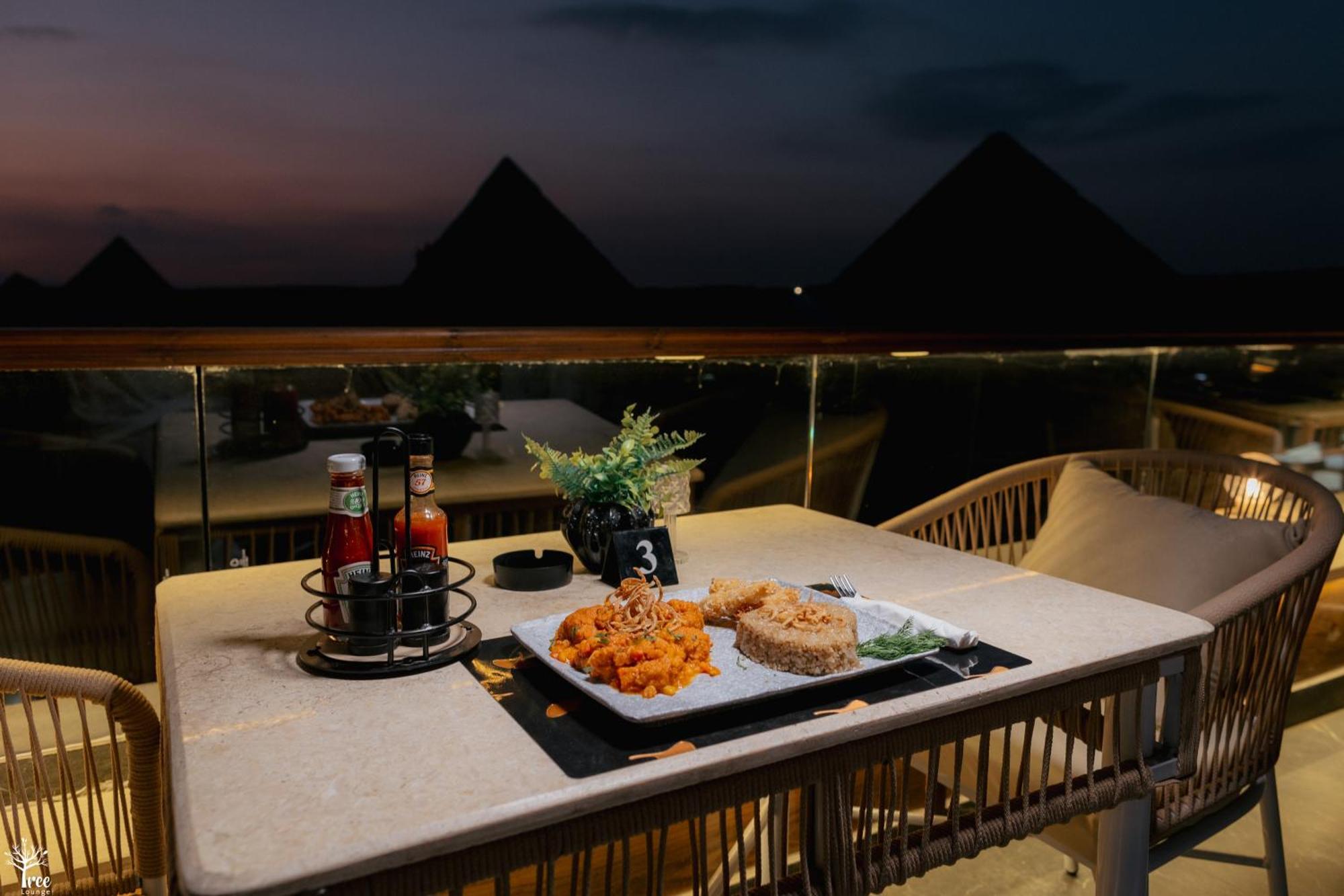 Shadow Pyramids Suites And Jacuzzi Kafret el-Gabal Exterior foto